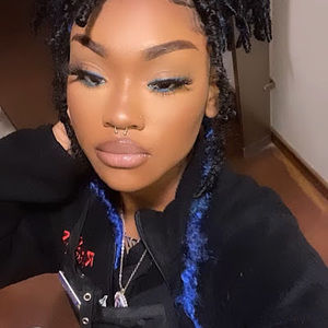 Meet your Posher, Kori